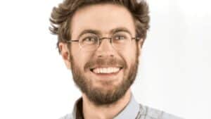 Benjamin Bach headshot